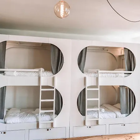 Urban Garden Хостел Порту