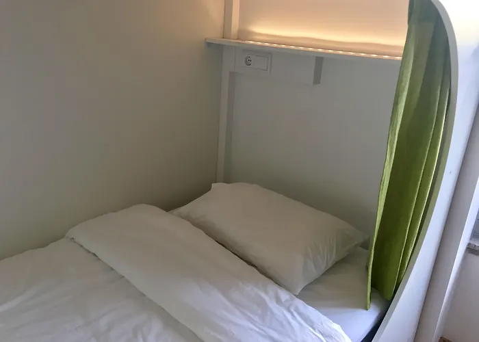 Vandrarhem Urban Garden *