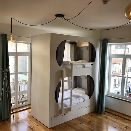 Urban Garden Хостел Порту