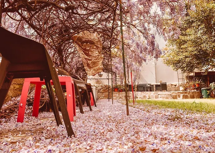 Хостел Urban Garden *